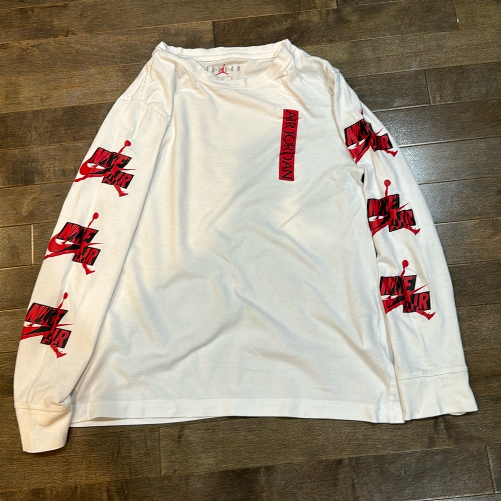 Jordan Boys Long Sleeve Shirt, Size M